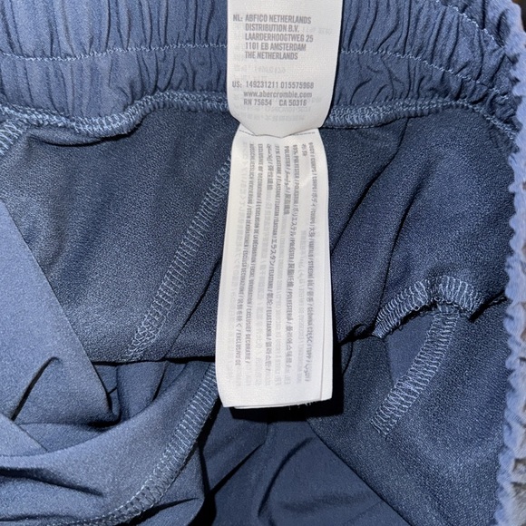 Abercrombie & Fitch Shorts - Picture 4 of 4